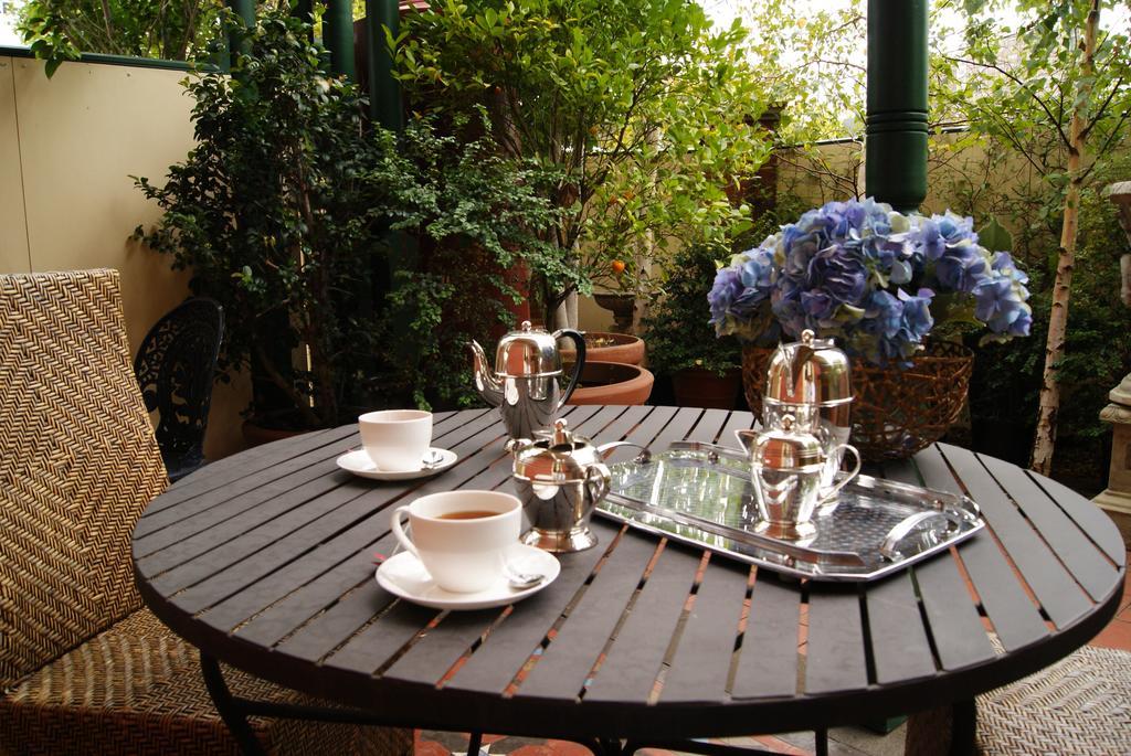 Andre'S Mews Aparthotel Melbourne Exterior foto