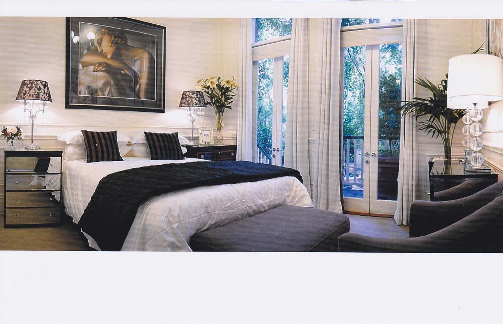 Andre'S Mews Aparthotel Melbourne Exterior foto