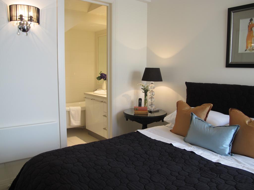 Andre'S Mews Aparthotel Melbourne Exterior foto