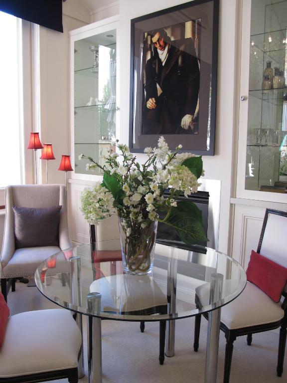 Andre'S Mews Aparthotel Melbourne Quarto foto