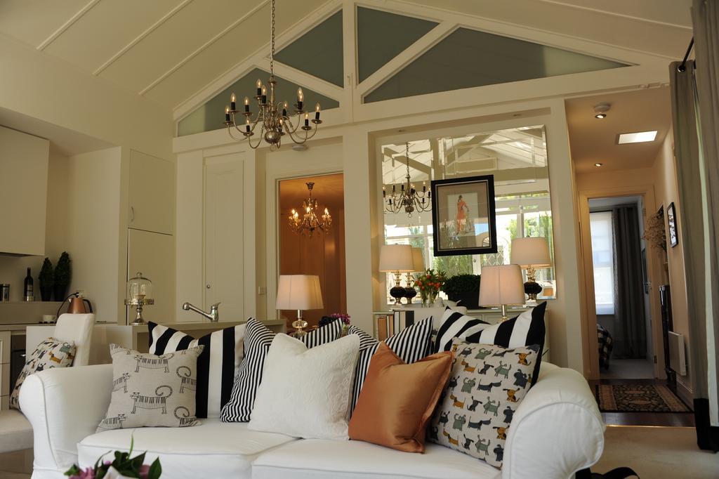 Andre'S Mews Aparthotel Melbourne Quarto foto